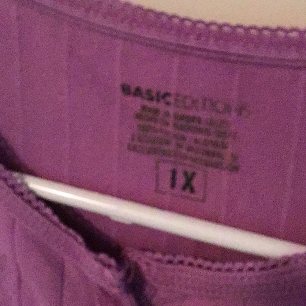 Pullover Top - Picture 3 of 4